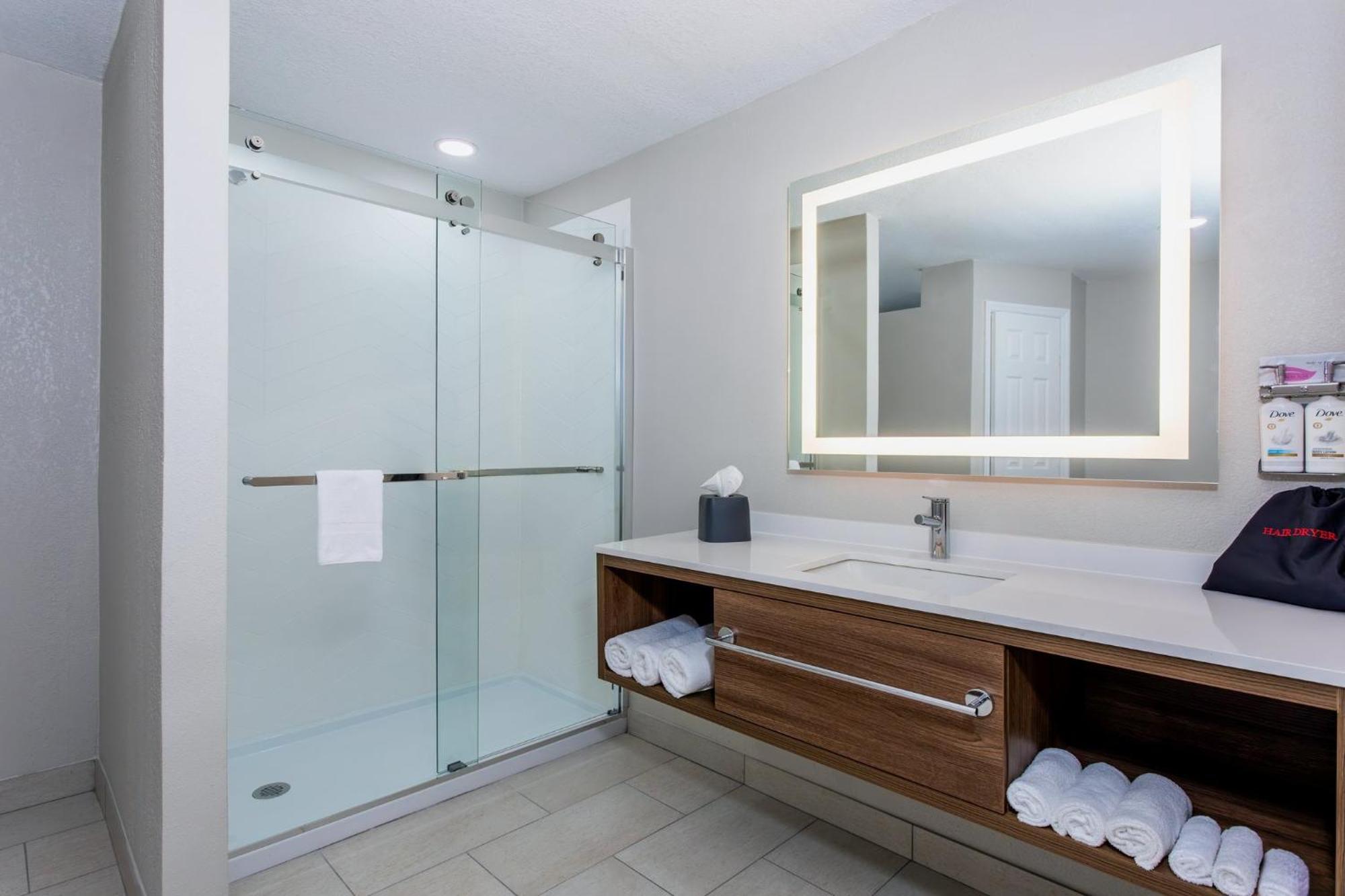 Holiday Inn Hotel & Suites Daytona Beach On The Ocean By Ihg Ngoại thất bức ảnh